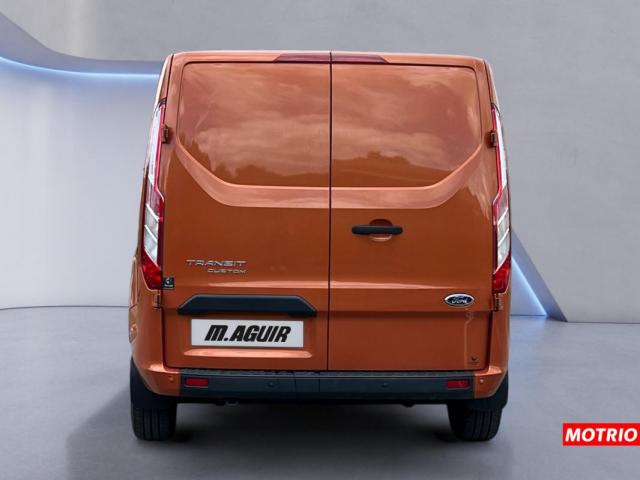 Ford Transit Custom image 9