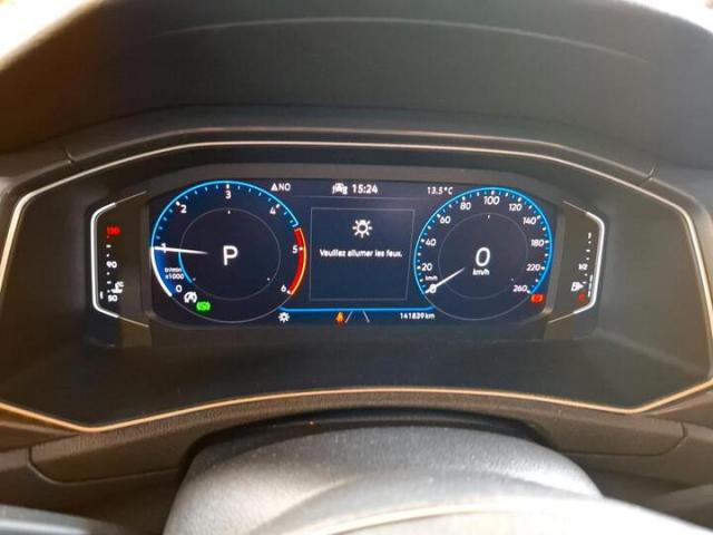 Volkswagen T-Roc image 7