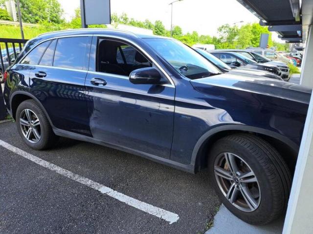 Mercedes Benz Glc image 8