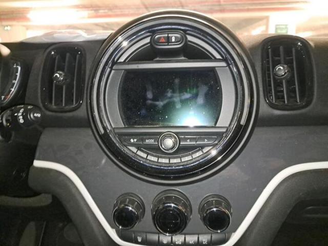 Mini Countryman image 9