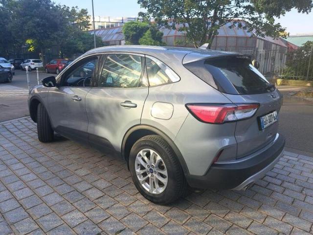 Ford Kuga image 3