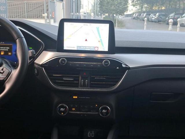 Ford Kuga image 4