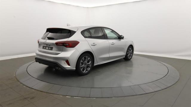 Ford Focus image 4