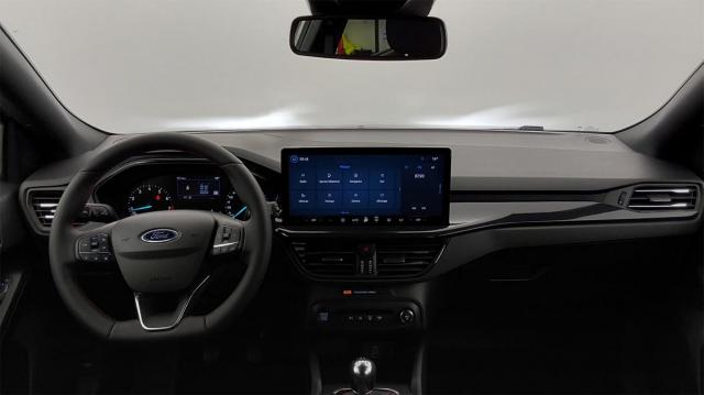 Ford Focus image 9
