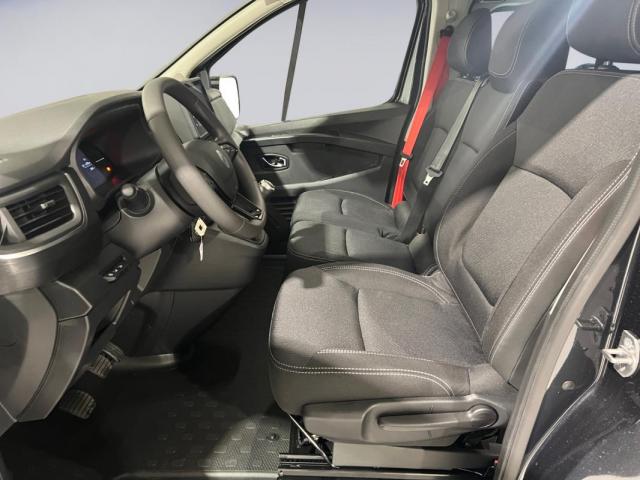 Renault Trafic image 1