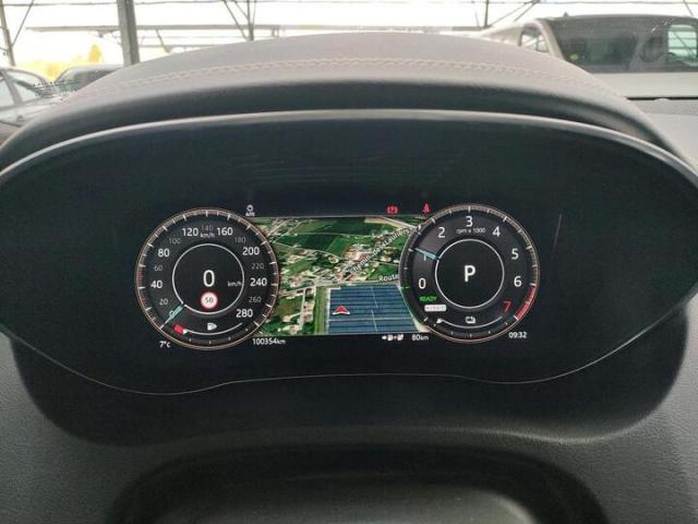 Jaguar E-Pace image 5