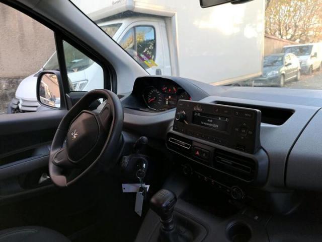 Peugeot Rifter image 3