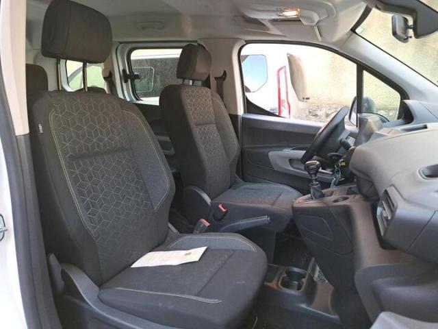 Peugeot Rifter image 6