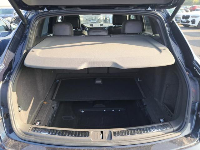 Porsche Macan image 9