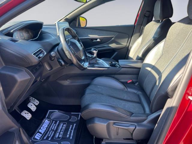 Peugeot 3008 image 2