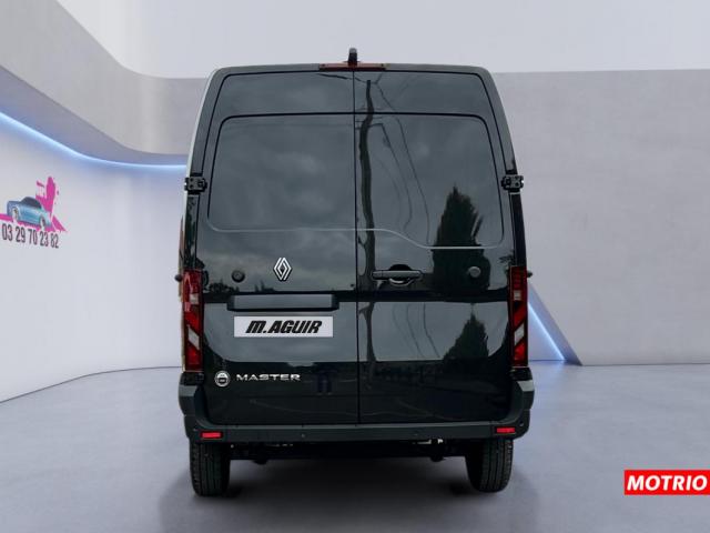 Renault Master image 8