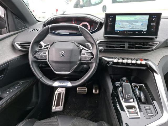 Peugeot 5008 image 1