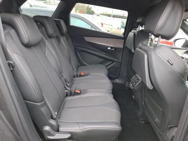 Peugeot 5008 image 4