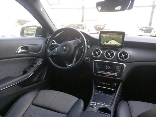 Mercedes Benz Gla image 7