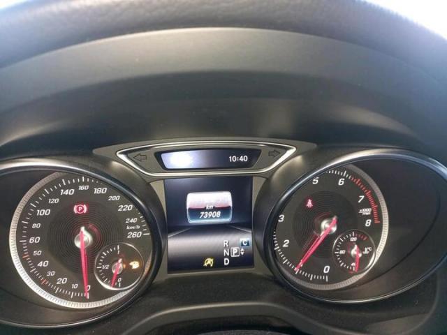 Mercedes Benz Gla image 2