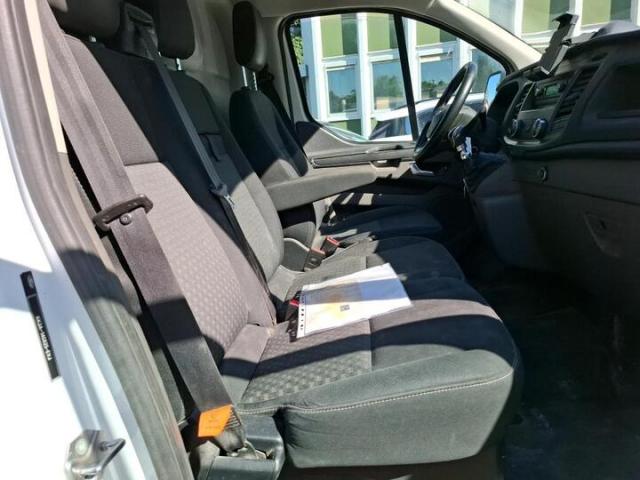 Ford Transit Custom image 9