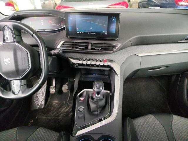Peugeot 5008 image 6