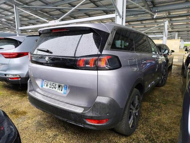 Peugeot 5008 image 9