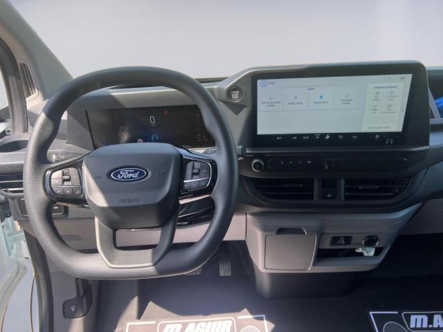 Ford Transit Custom image 2
