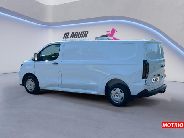 Ford Transit Custom image 2