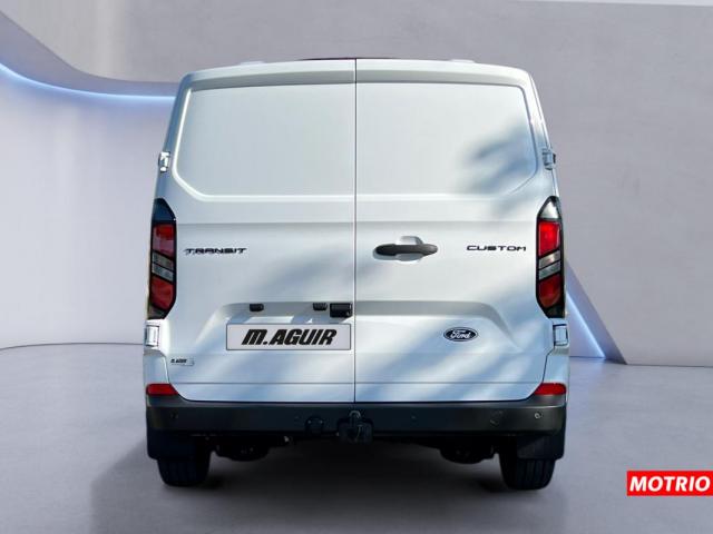 Ford Transit Custom image 7