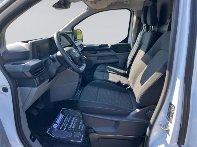Ford Transit Custom image 3
