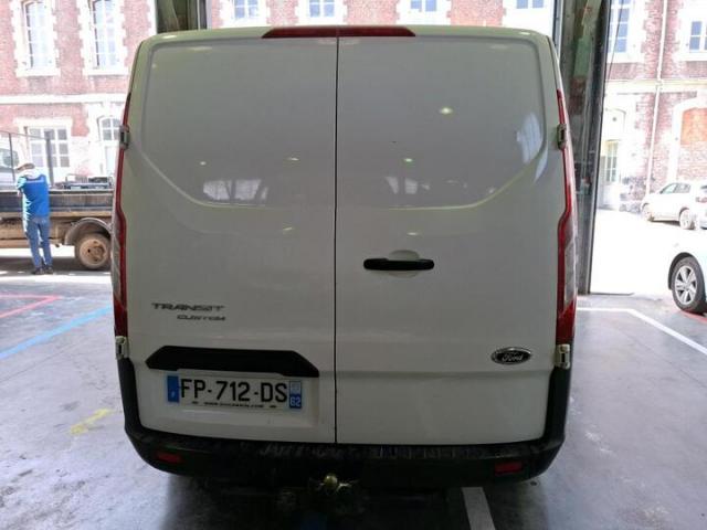 Ford Transit Custom image 2