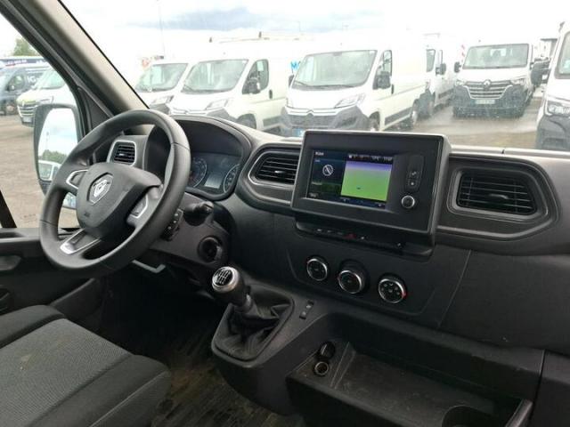 Renault Master image 1