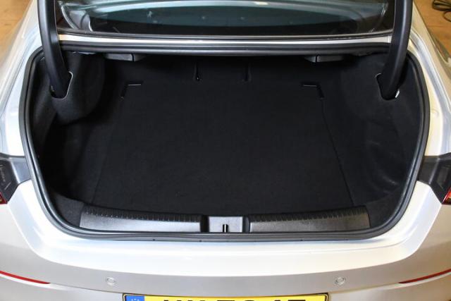 Mercedes Benz Cla image 4