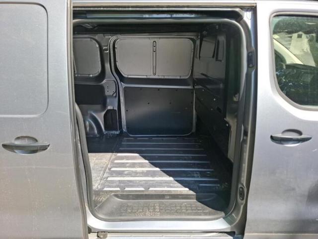 Citroen Jumpy image 2