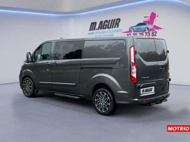 Ford Transit Custom image 2