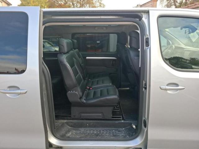 Peugeot Traveller image 3