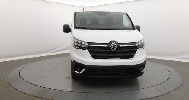 Renault Trafic image 1