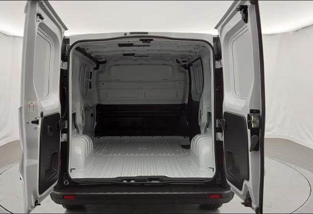 Renault Trafic image 4