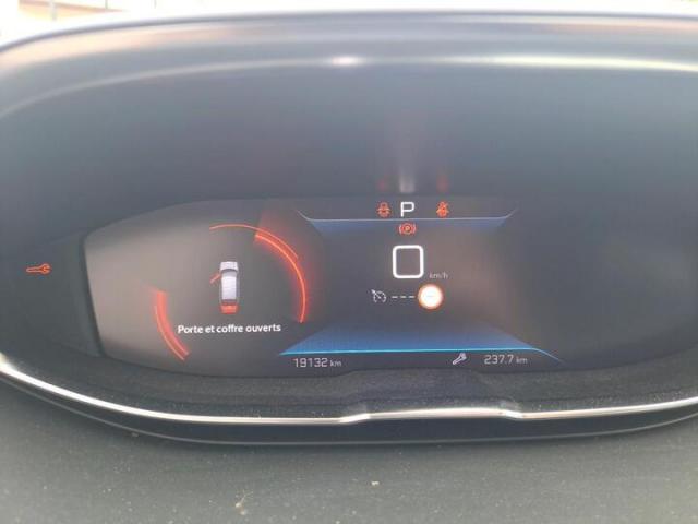 Peugeot 3008 image 3