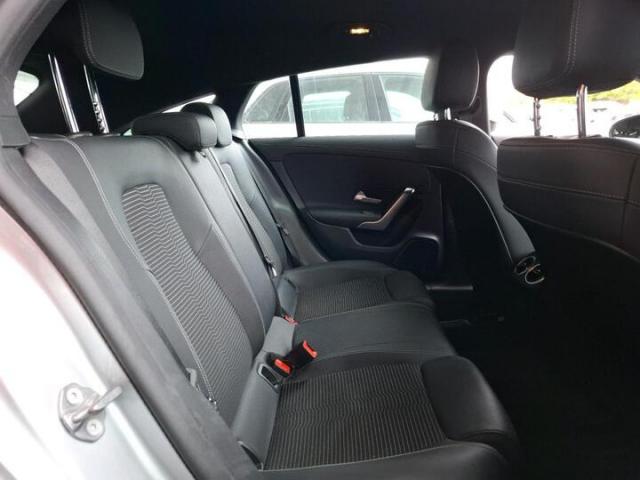 Mercedes Benz Cla Shooting Brake image 8