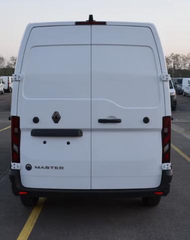 Renault Master image 1