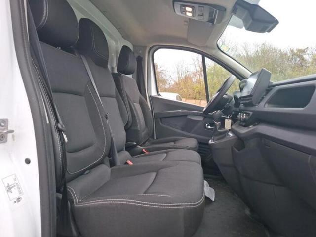 Renault Trafic image 6