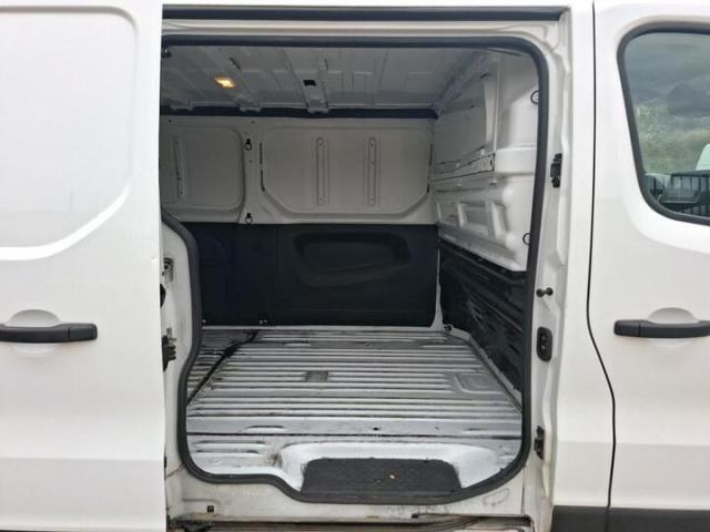 Renault Trafic image 1
