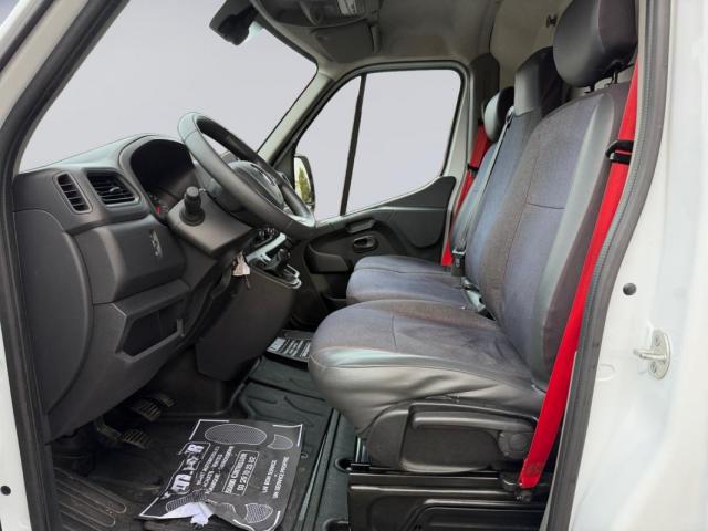 Renault Master image 7