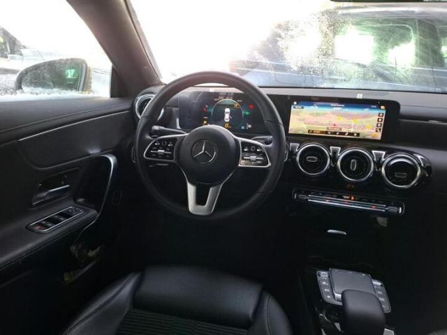 Mercedes Benz Cla image 9