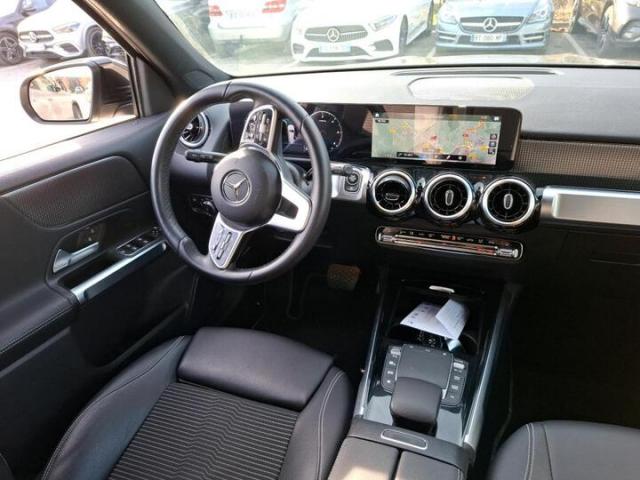 Mercedes Benz Glb image 2