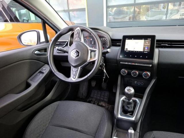 Renault Clio image 8