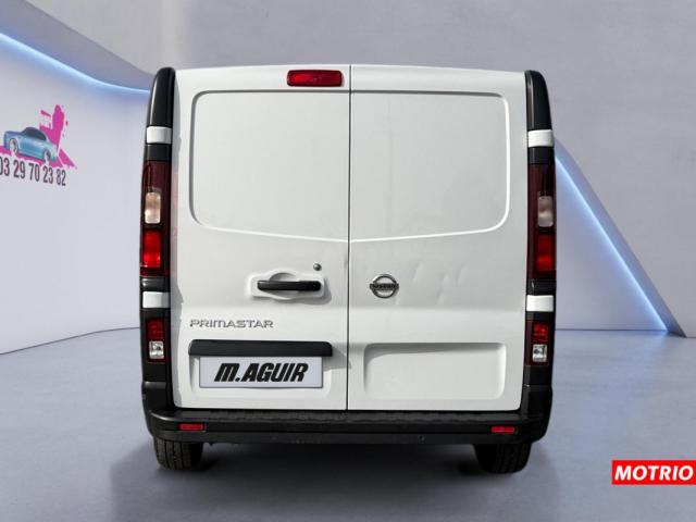 Nissan Primastar image 9