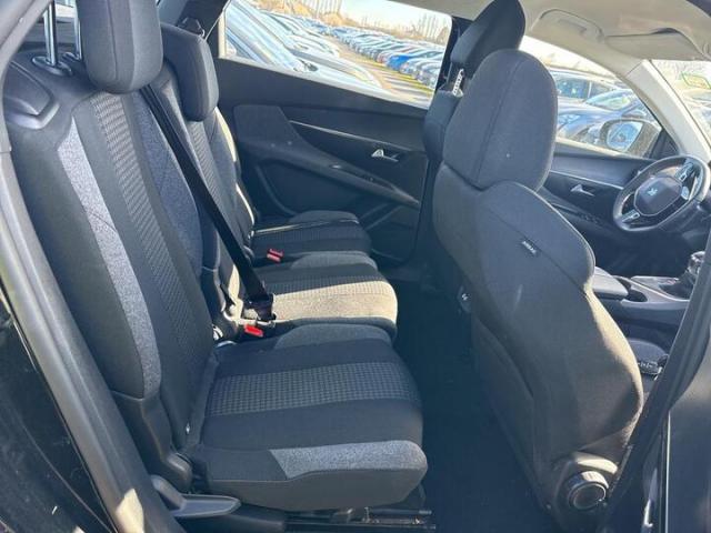 Peugeot 5008 image 6