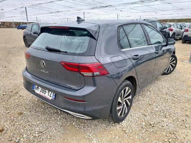 Volkswagen Golf image 9