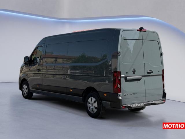 Renault Master image 1