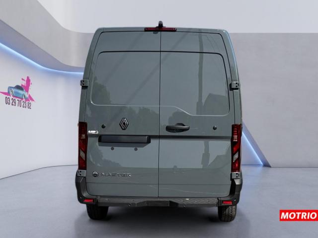 Renault Master image 8