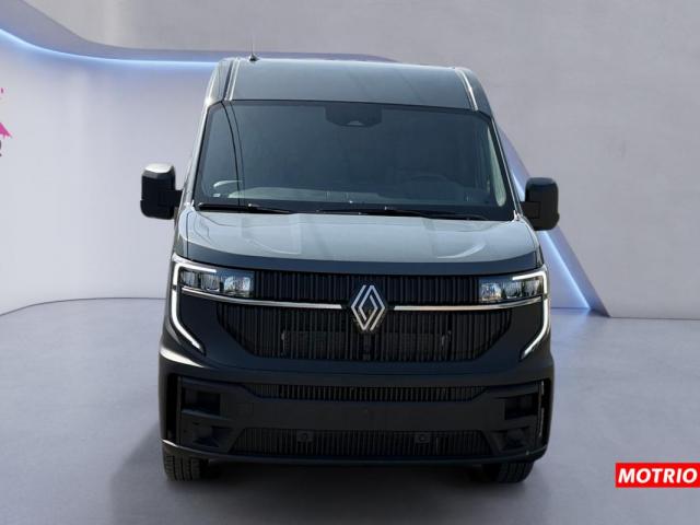 Renault Master image 2