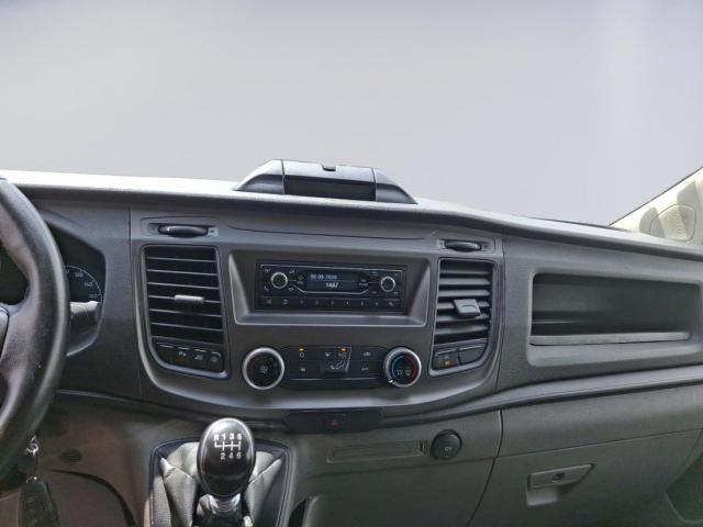 Ford Transit Custom image 4